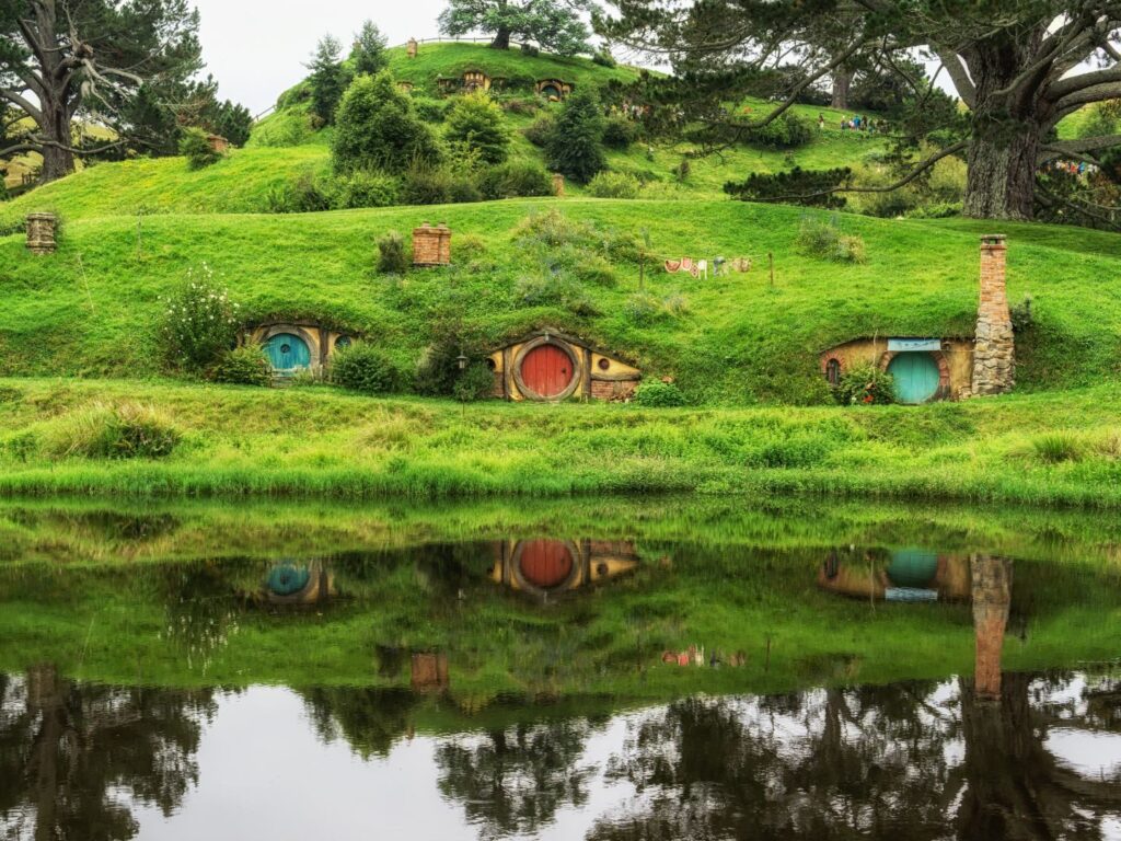 A hobbit hole with a round door at Hobbiton
