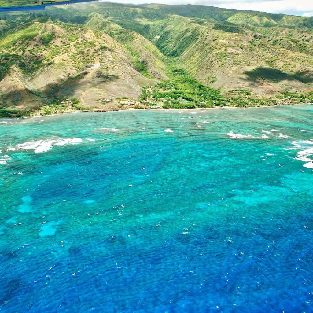 The crescent of Molokini Crater