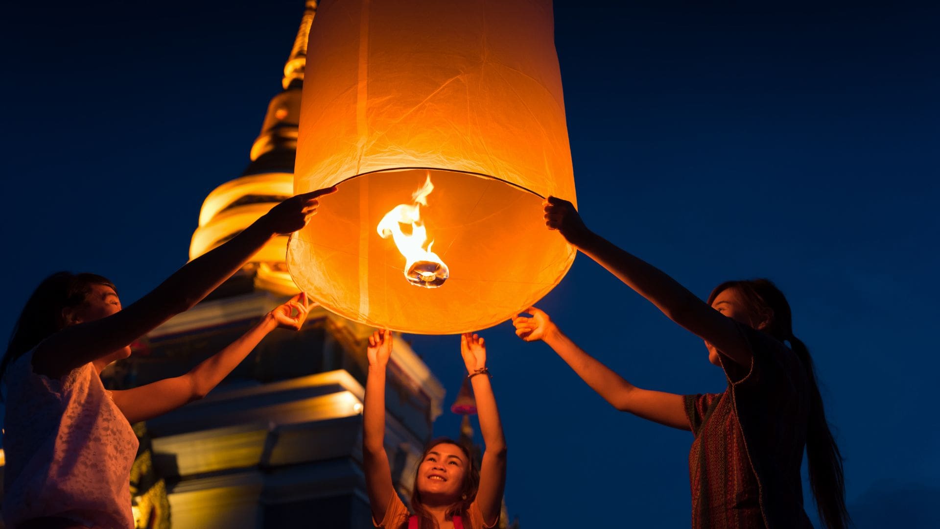 Yi Peng Festival